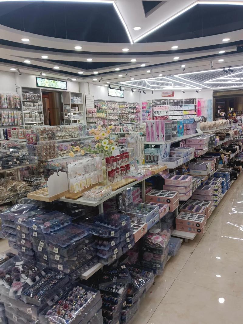 楚寒男主：如何在商业世界中脱颖而出